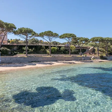 Trilocale Vista Mare E Giardino A アパート パラーウ