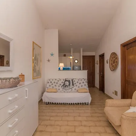 Apartment Trilocale Vista Mare E Giardino A *