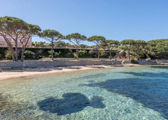 Trilocale Vista Mare E Giardino A アパート パラーウ